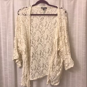 Lace kimono